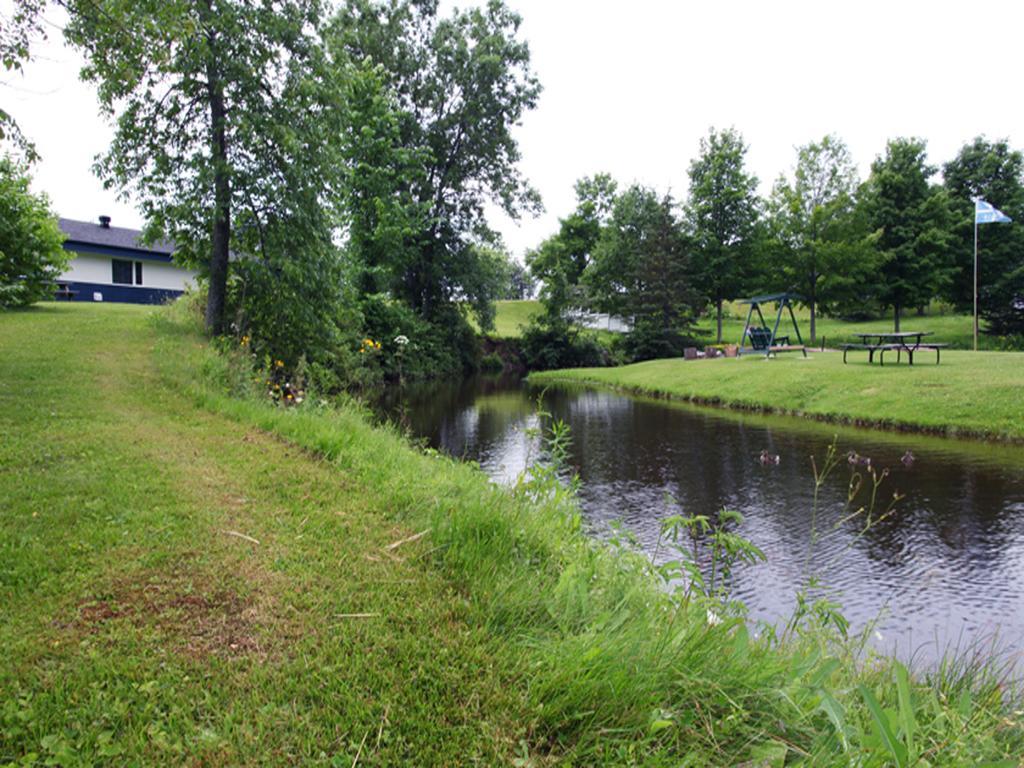 Motel Parc Beaumont Inc. Exteriér fotografie